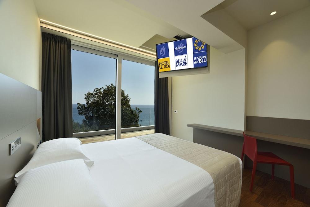 Hotel Le Roi Вараце Екстериор снимка